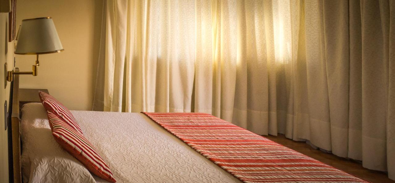 Alessandria Apart - Coronel Pereira ซานติอาโก ภายนอก รูปภาพ